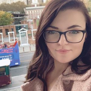 Meet your Posher, Alexandra